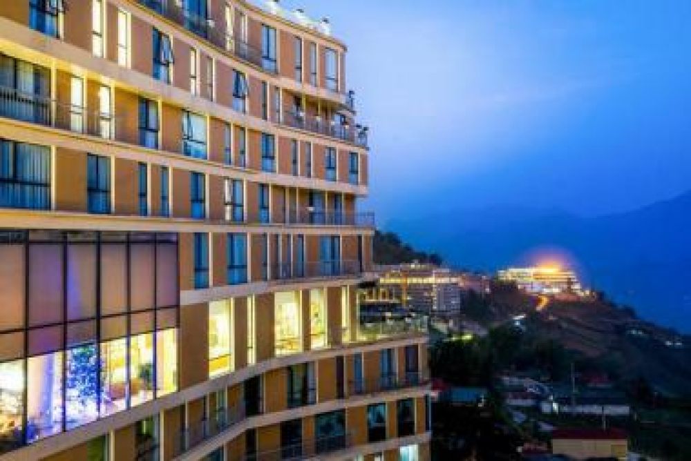 Combo Sapa 2N1Đ - Amazing Hotel 4* + Xe đưa đón + Tặng bữa ăn tối