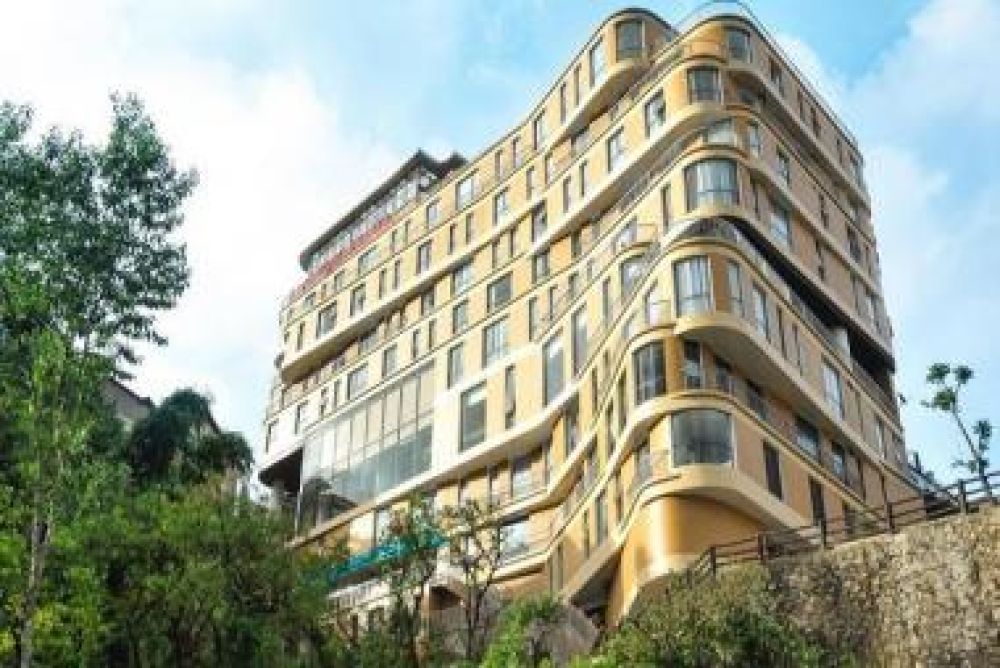 Combo Sapa 2N1Đ - Amazing Hotel 4* + Xe đưa đón + Tặng bữa ăn tối