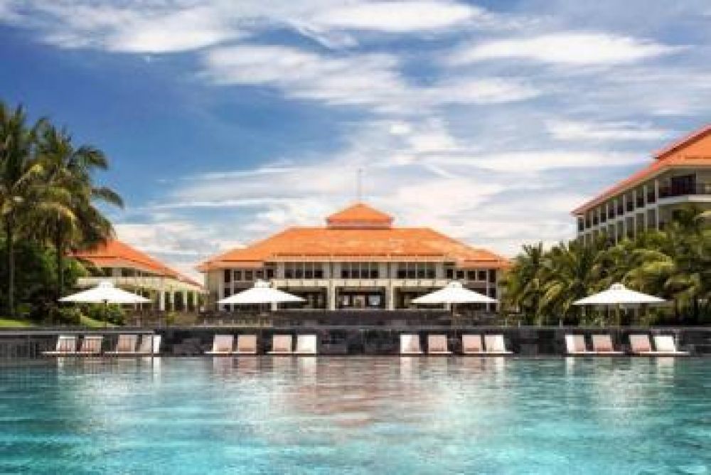 Combo Đà Nẵng 3N2Đ - Pullman Đà Nẵng Beach Resort 5* + Vé MB + Ăn Sáng