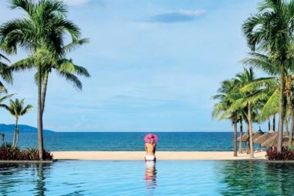 Combo Đà Nẵng 3N2Đ - Furama Resort Đà Nẵng 5* + Vé MB + Ăn Sáng + Đón sân bay