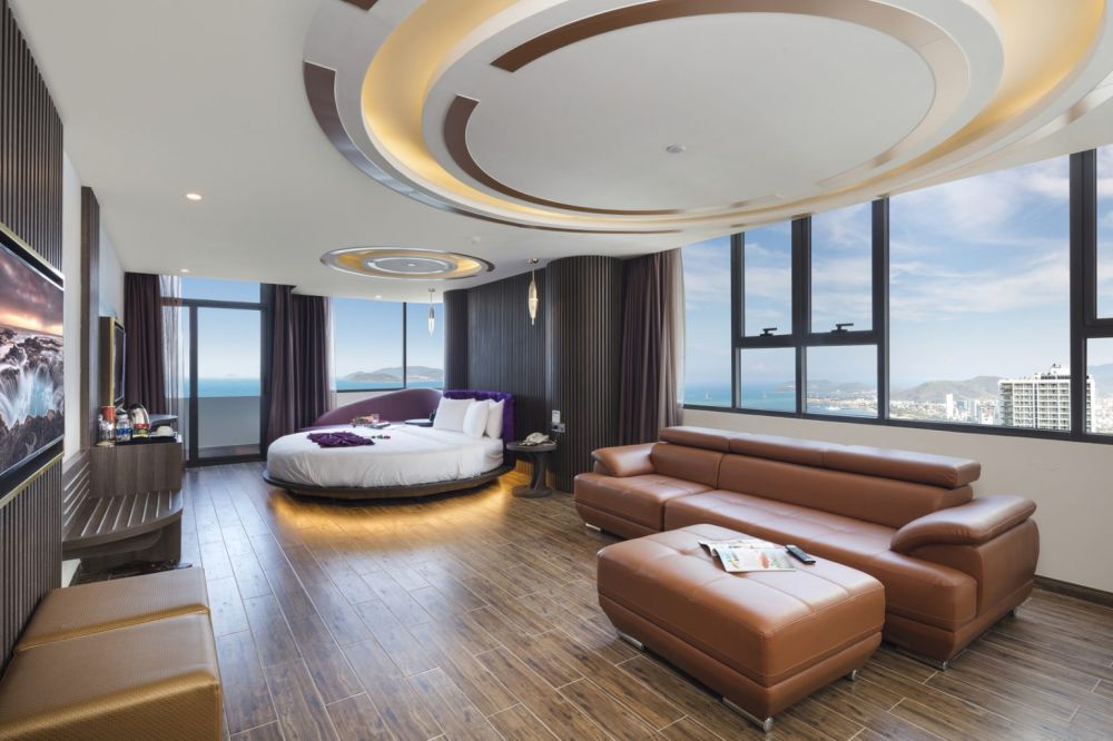 V HOTEL NHA TRANG